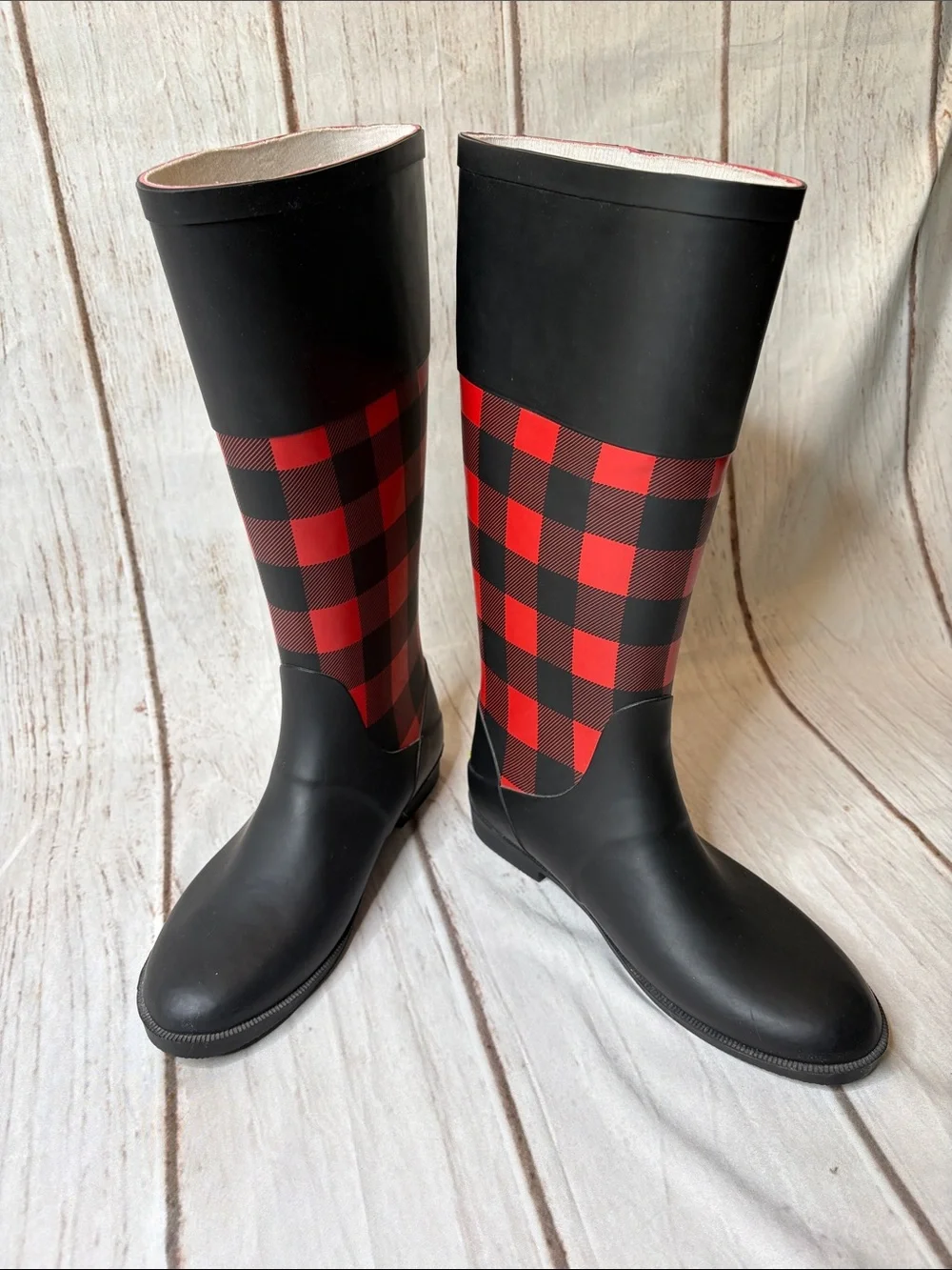 Western Chief Buffalo Riding Boot Rain Boot Red & Black Women’s Size 8